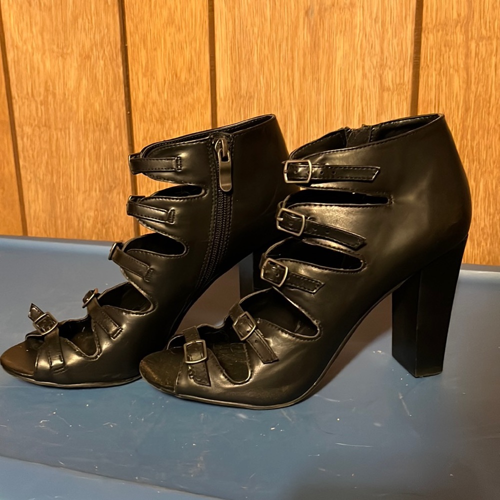 Womens heels